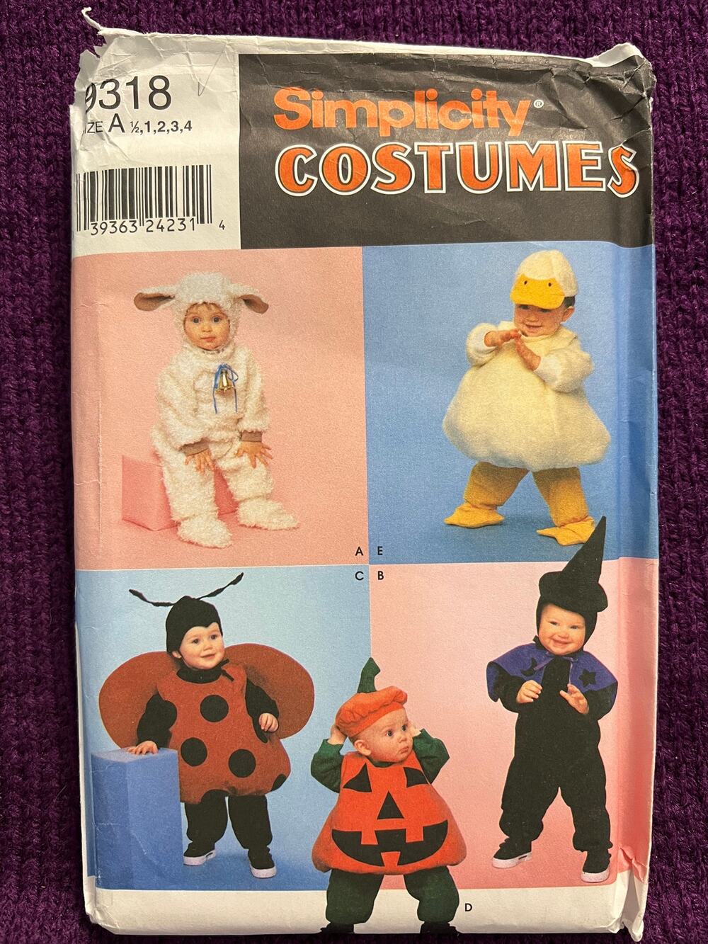 simplicity 9318 Sewing pattern Child bunny duck ladybug pumpkin witch